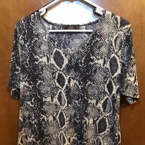 Lucky&Blessed V-Neck